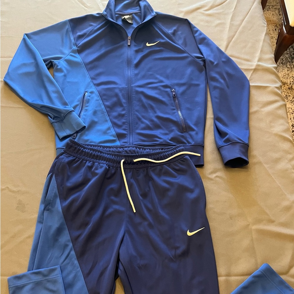 Nike Men's Two-Tone Blue Track Jacket and Pants